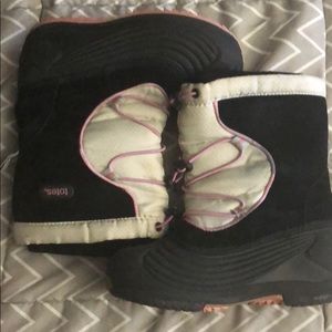 Totes snow boots - little girl